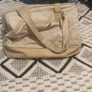 Beis weekender travel bag.